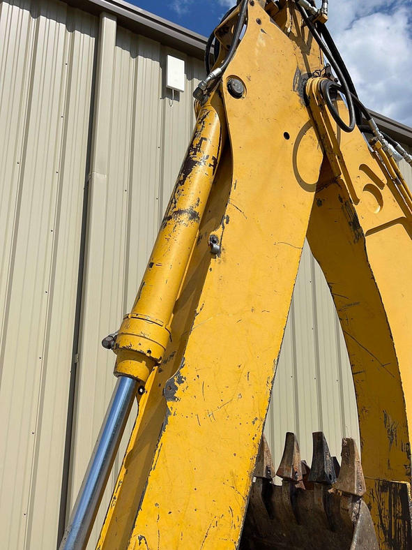 2002 John Deere 410G – Backhoe Loader