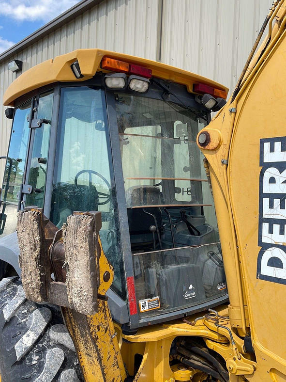 2002 John Deere 410G – Backhoe Loader